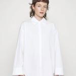 Apple MacBook Air Retina 12-Inch Laptop